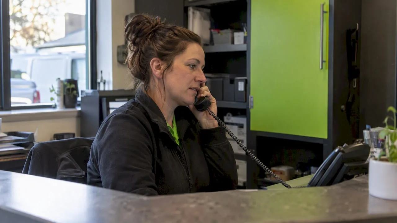 Local business owner testing call coverage